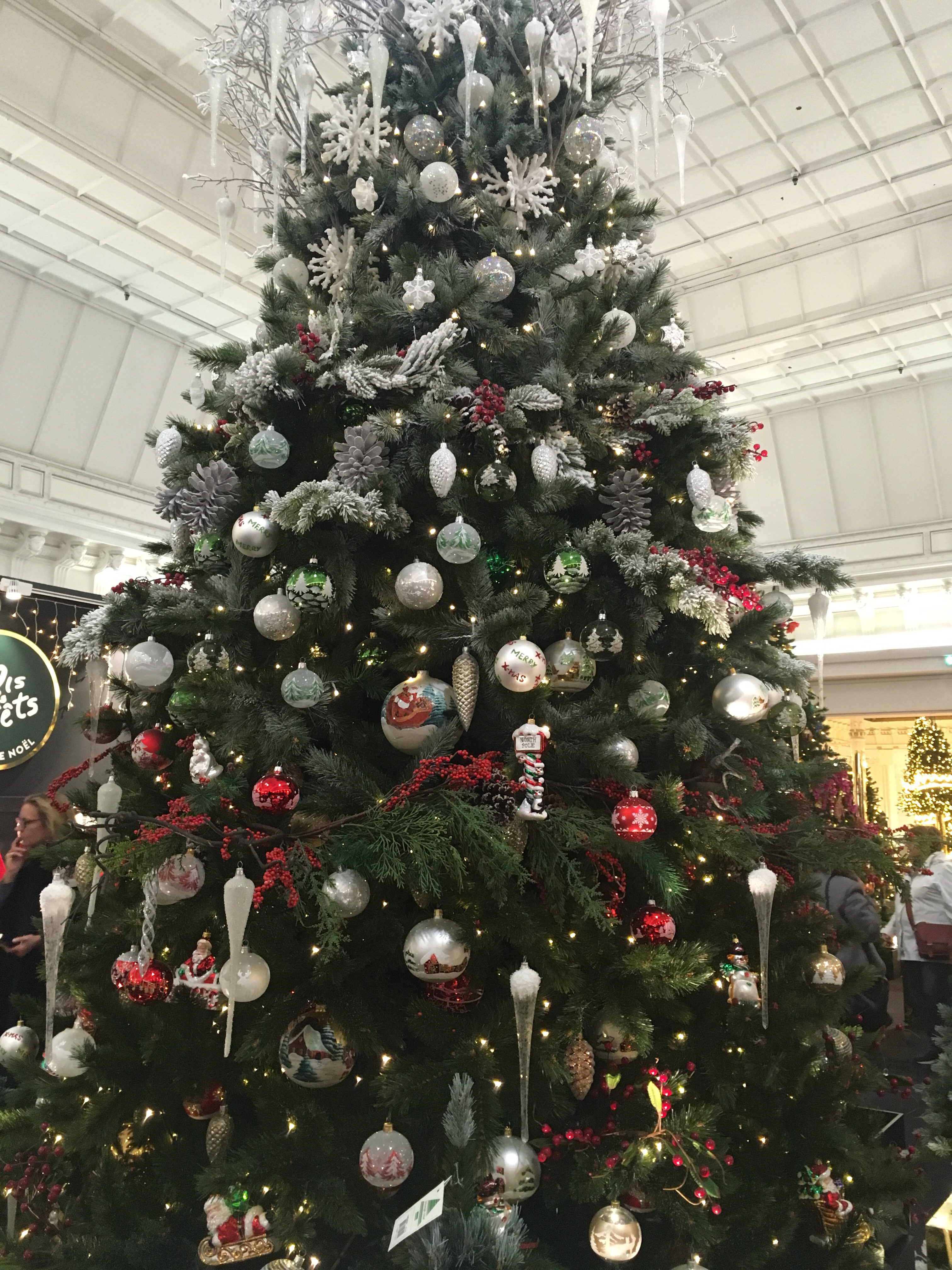 A polar Christmas at the Bon Marché in Paris