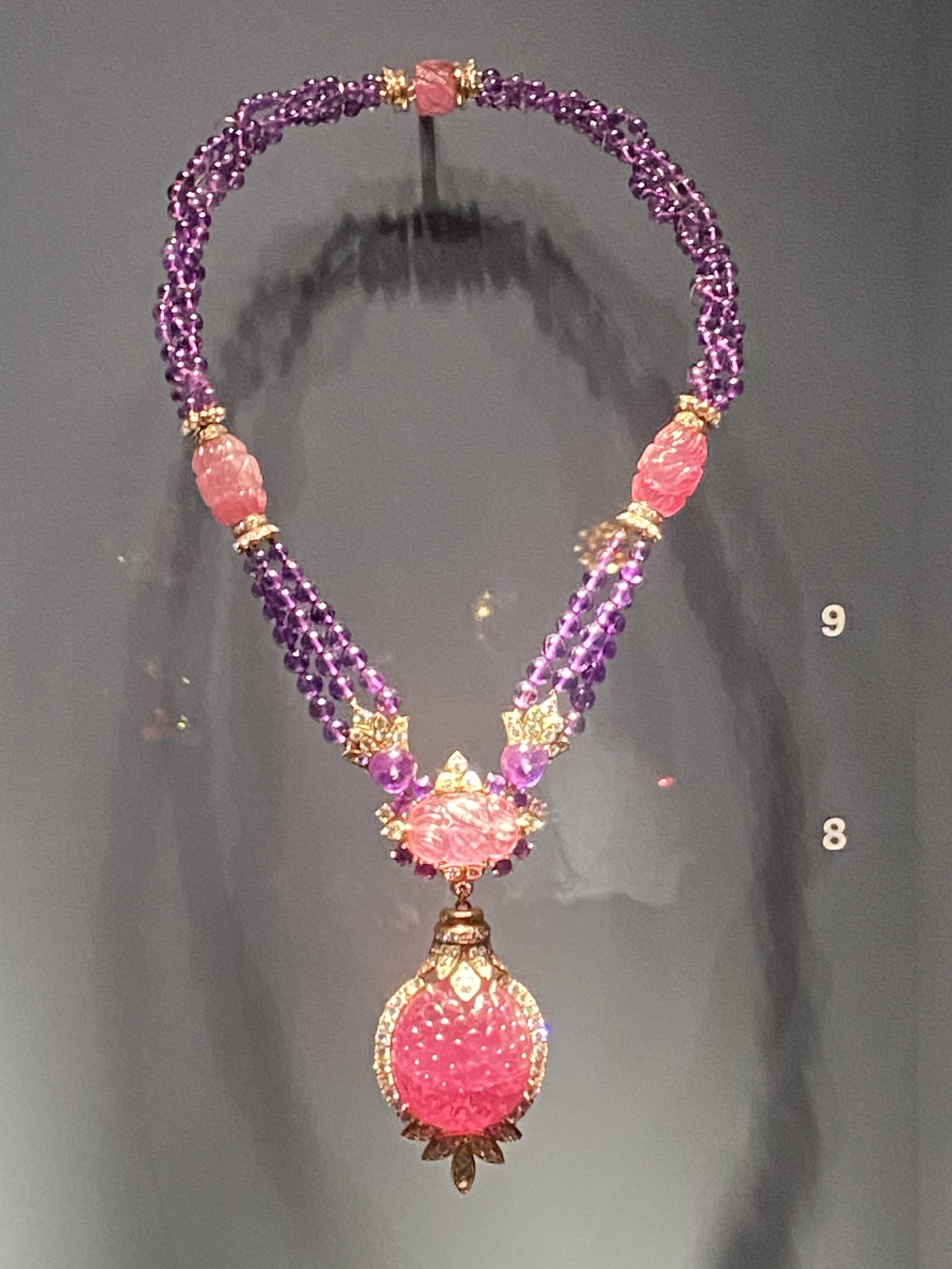 The exhibition “Pierres précieuses” with Van Cleef & Arpels in Paris (2020) (4)