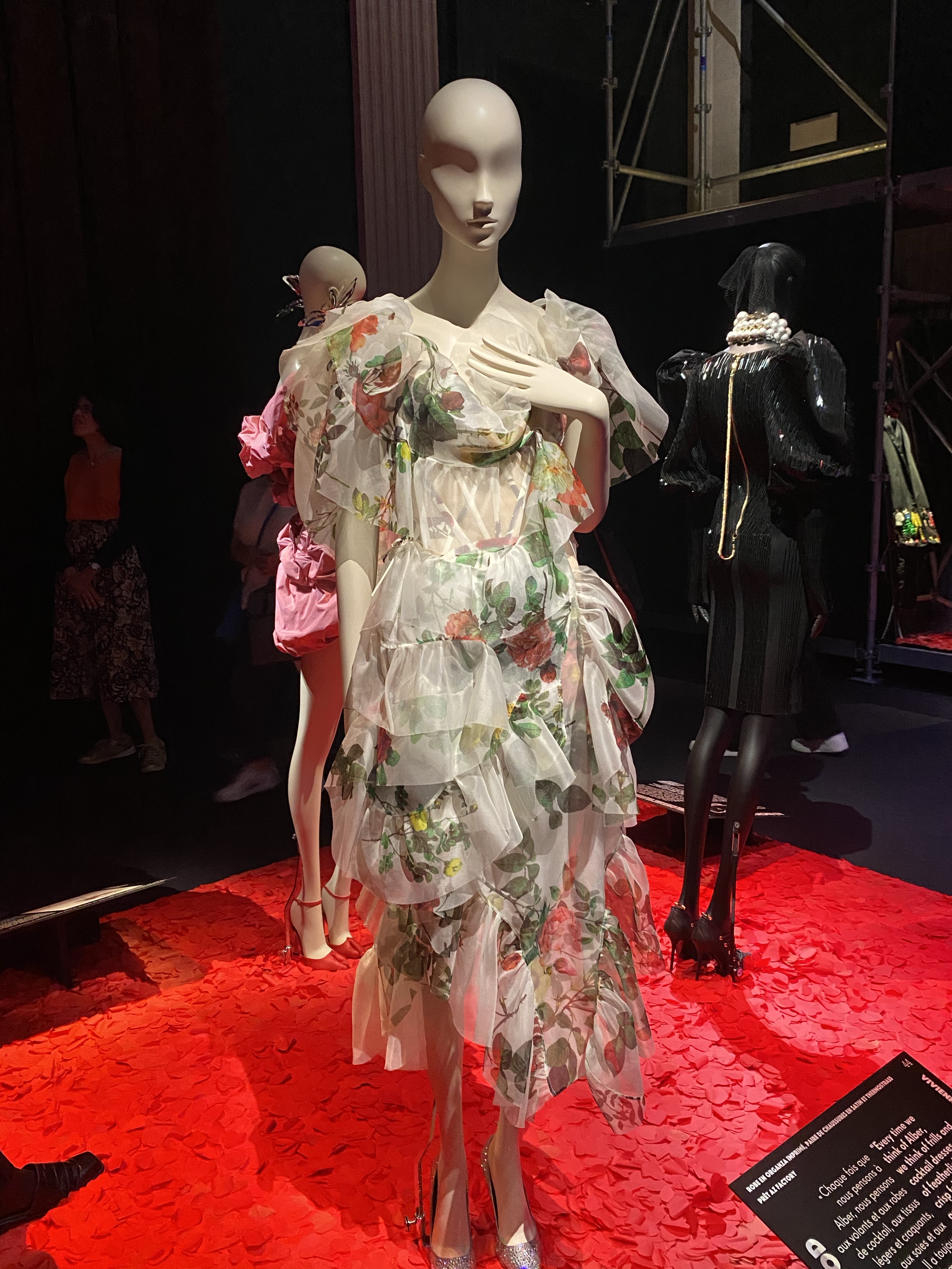 Vivien Westwood’s tribute to Alber Elbaz (Palais Galliera, Paris)