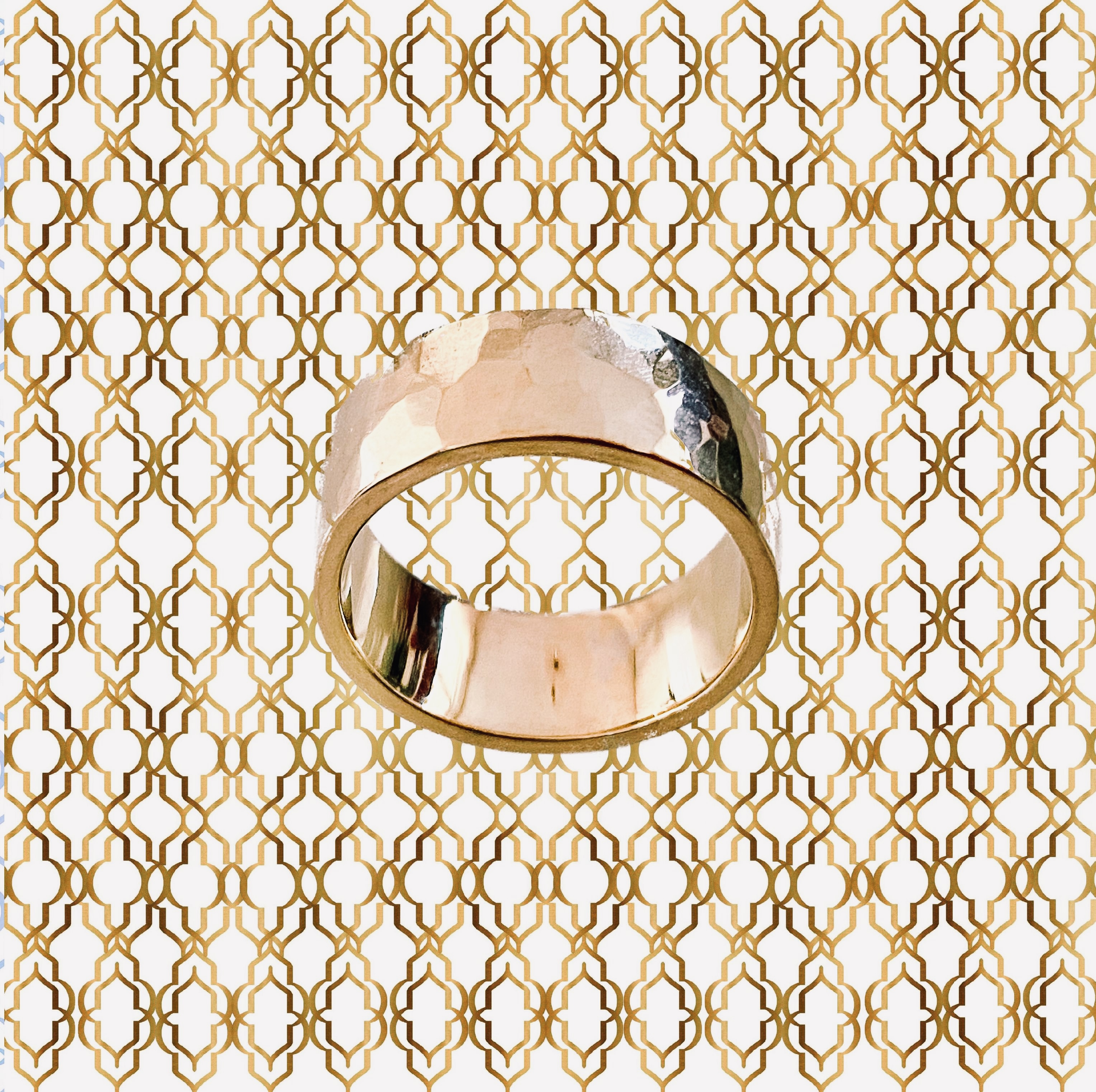 Hammered golden ring