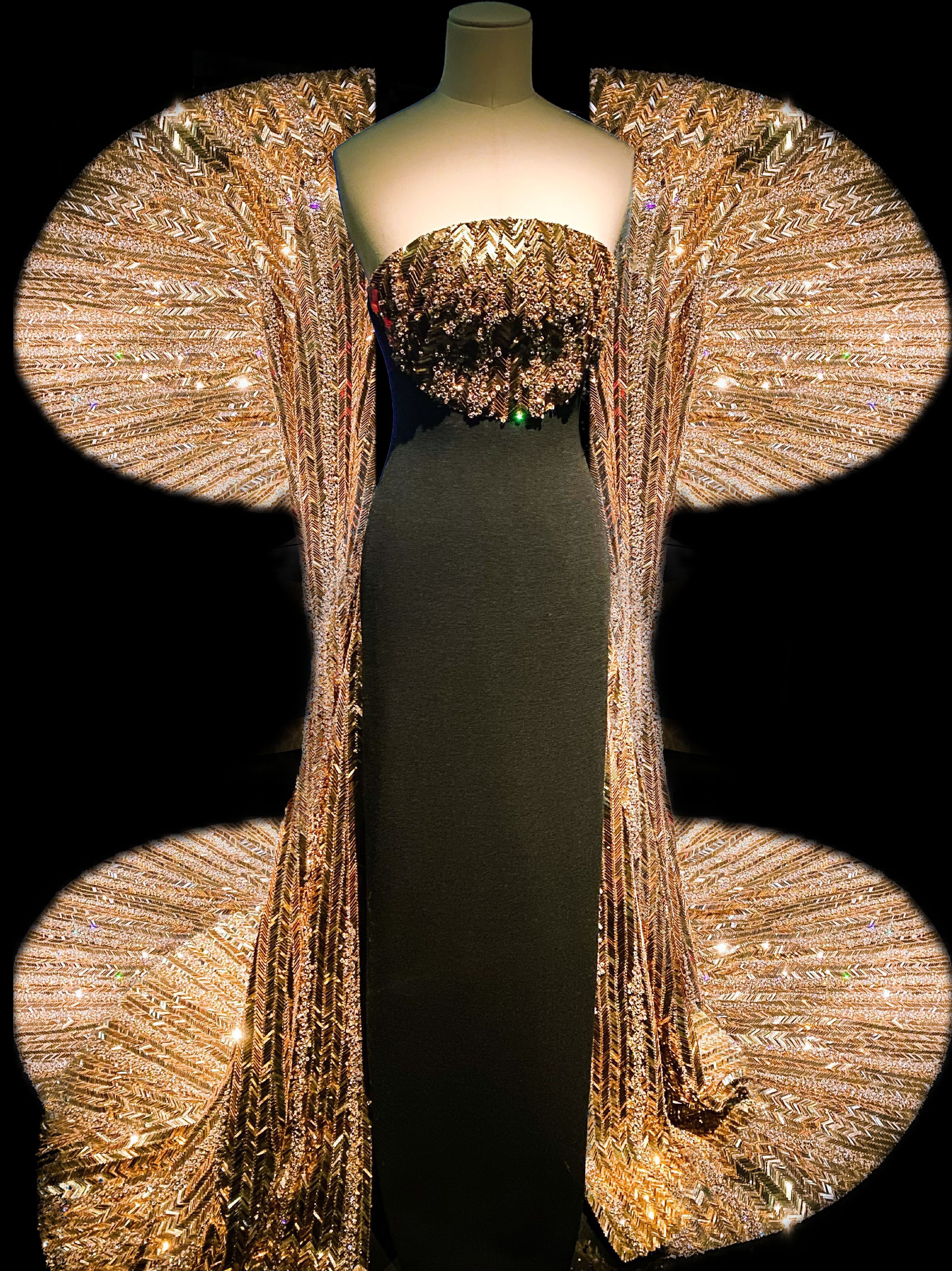 Schiaparelli exhibition in Paris (3)