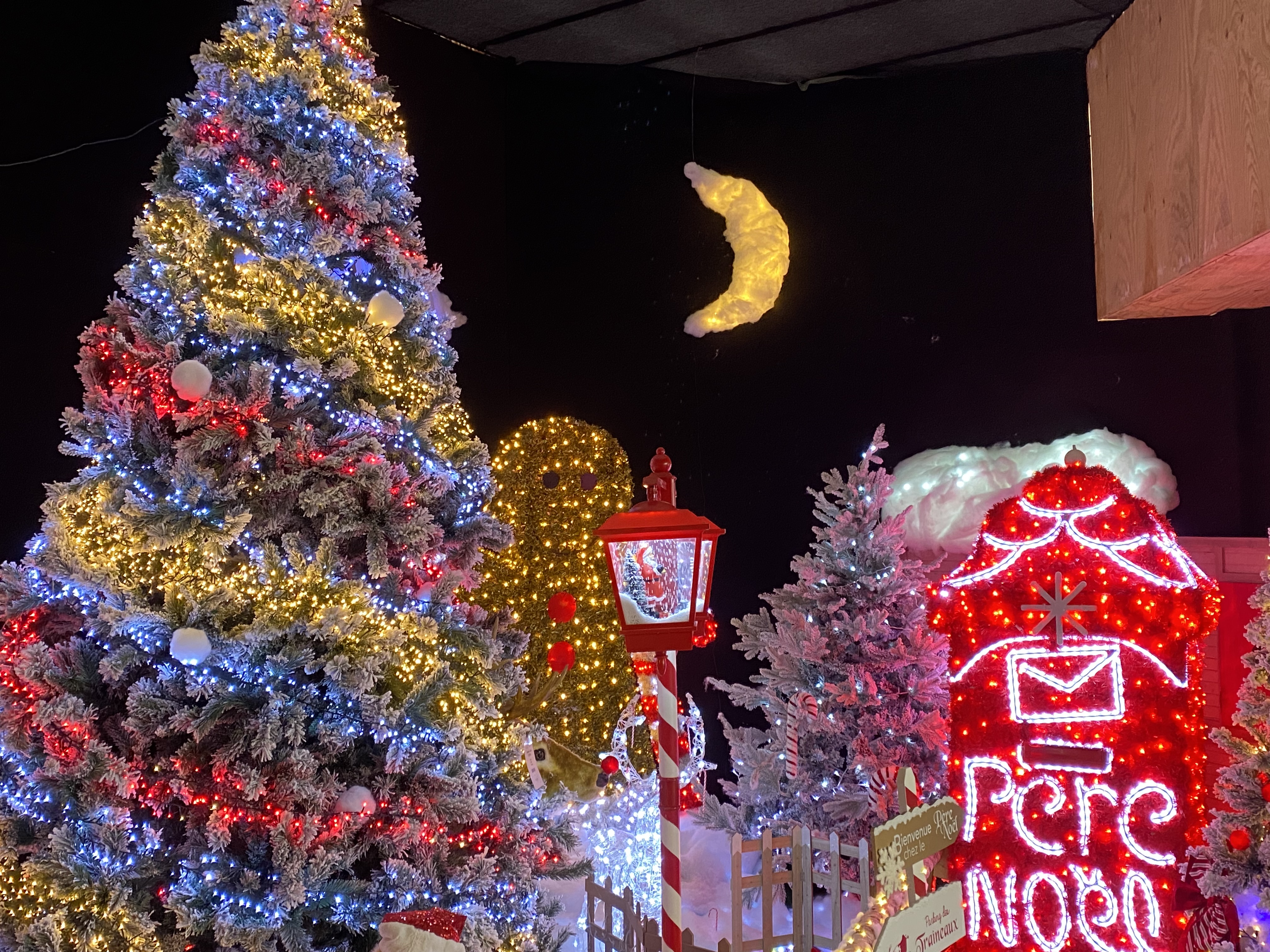 Christmas decorations at La ferme de Gally (St-Cyr)