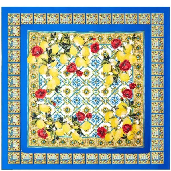 Smelling the bright scent of lemons while admiring the ravishing Italian majolicas