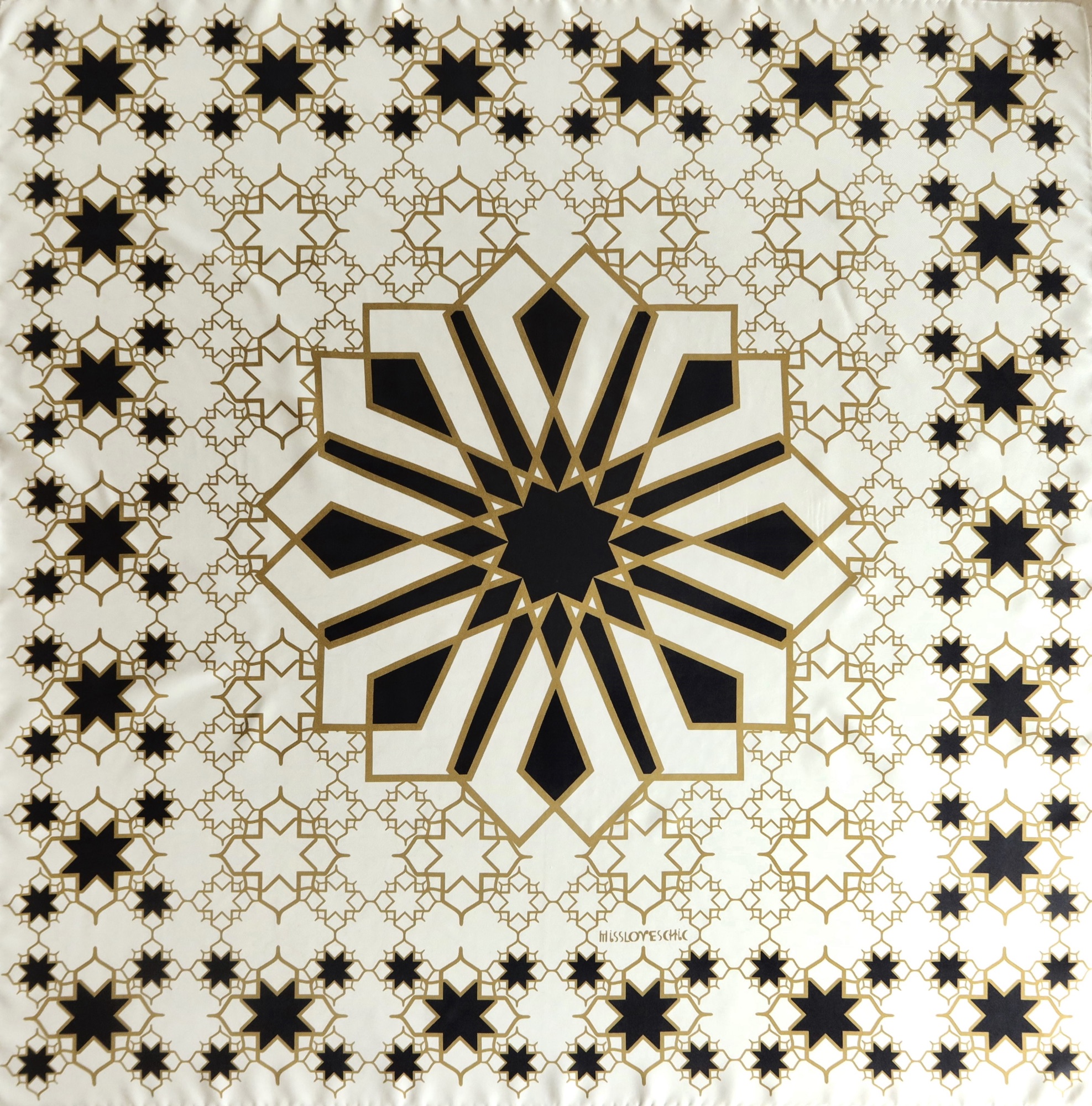 History of the “Urania” silk scarf (video)